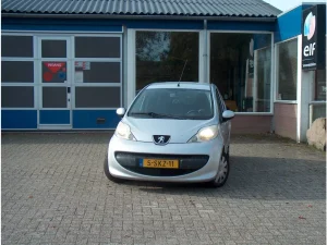 Peugeot 107 1.0-12V XR, foto 1